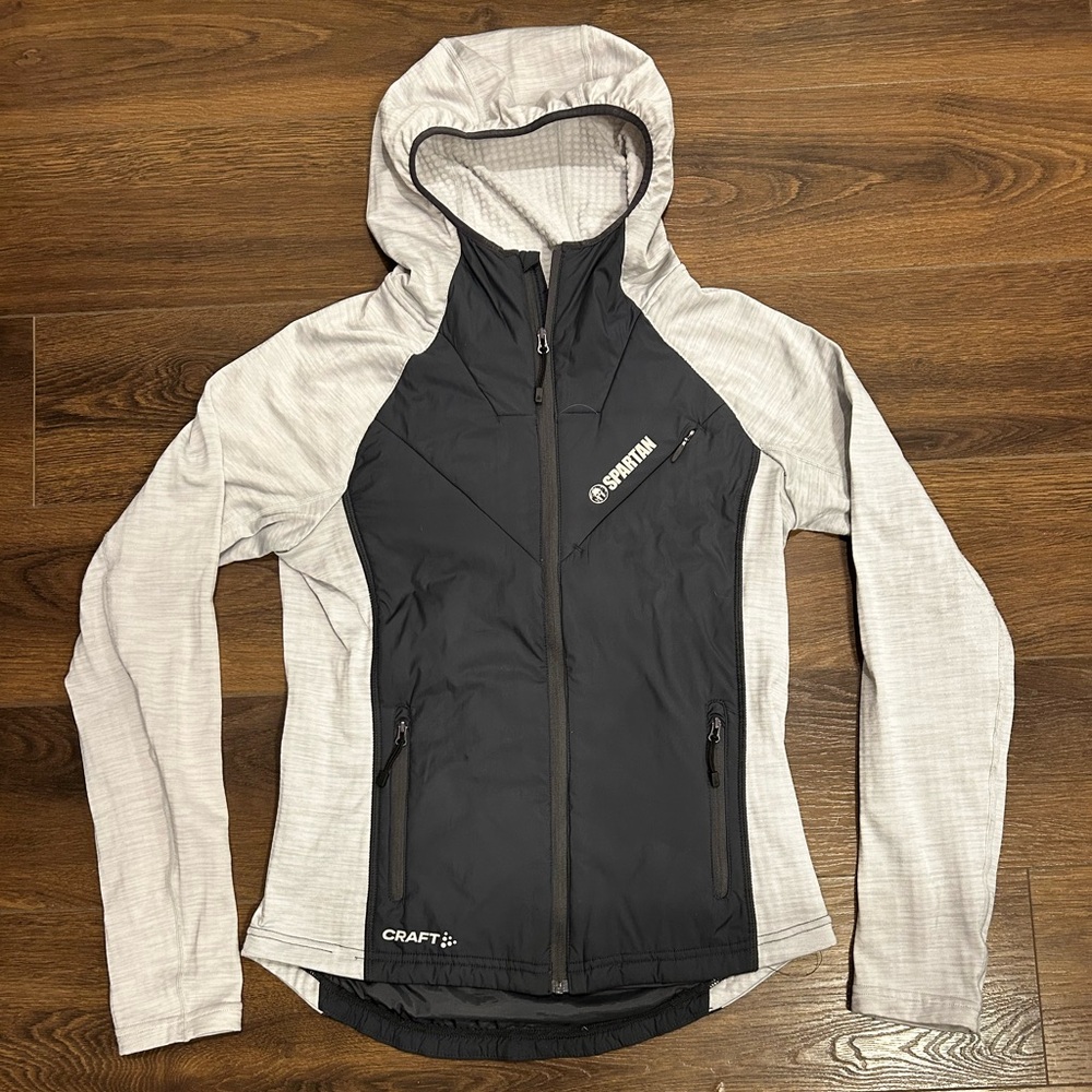 Craft ADV Explore Hybrid Jacket Women’s size Small white navy (logo) -excellent!